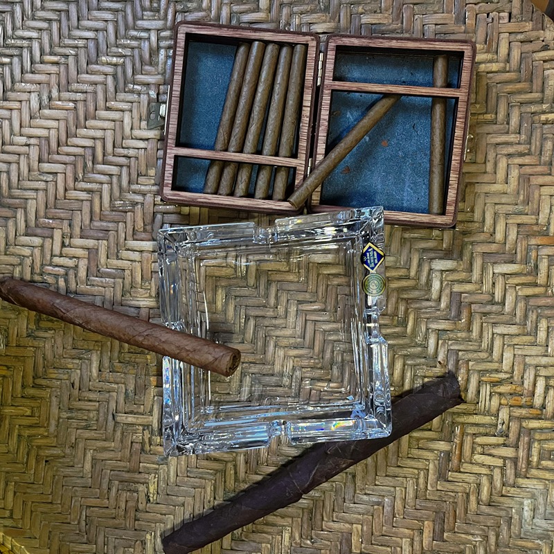 Scrumieră Cristal Bhoemia Asimetrică Dozer